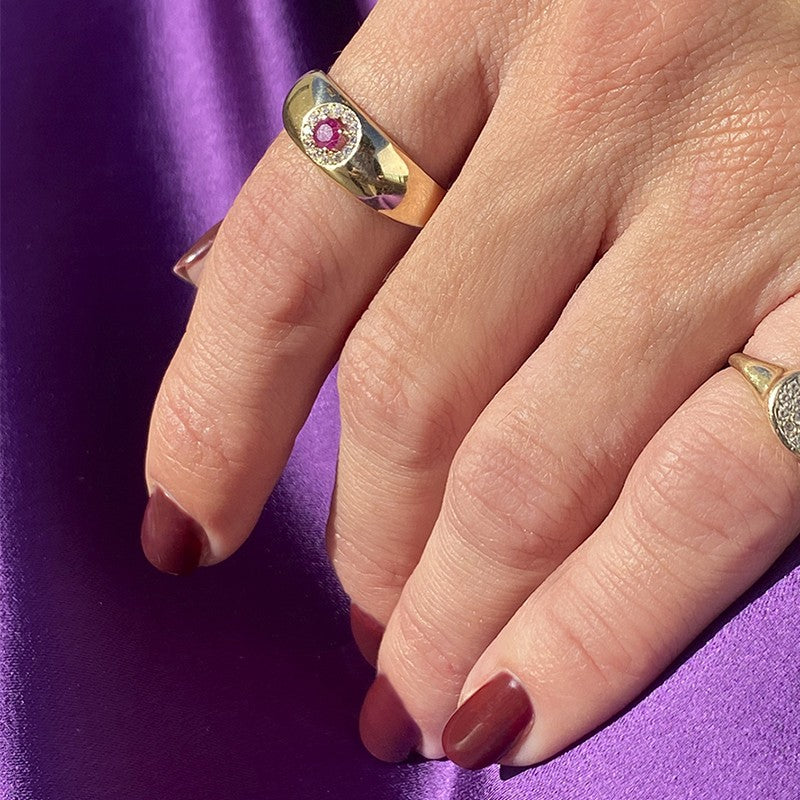 ANILLO SIGNET ROUND RUBÍ