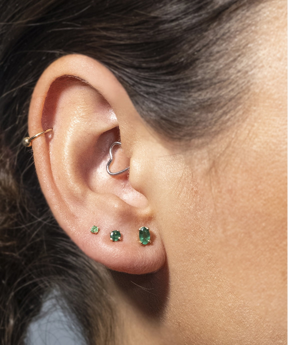 PENDIENTE GARRA ESMERALDA 2MM
