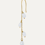 RANDOM PEARL EARRING