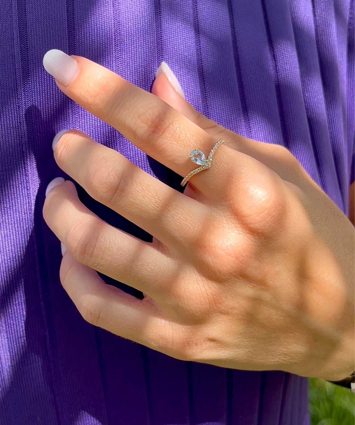 ANILLO VERSAILLES TOPACIO SKY