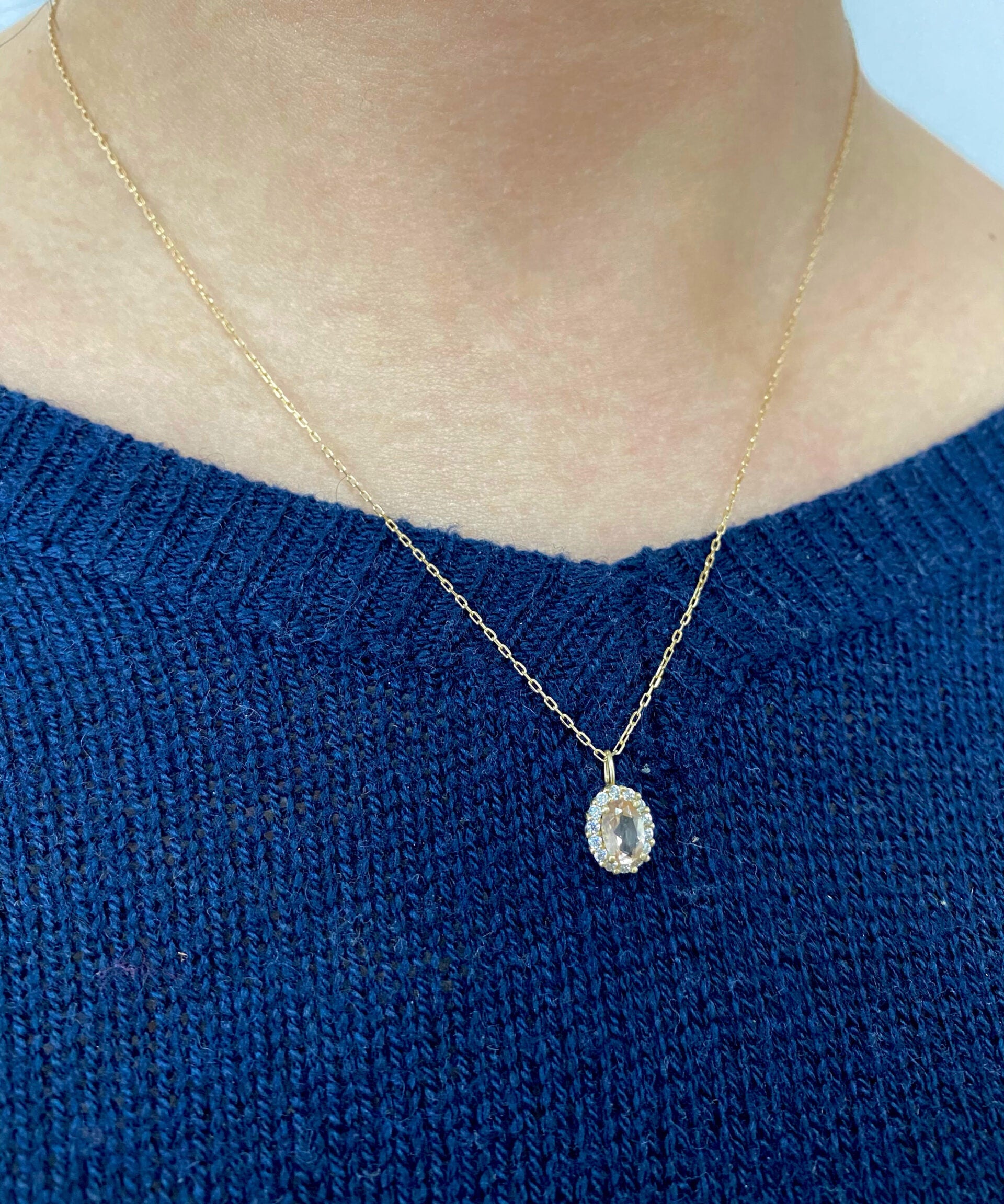 MORGANITE ROSETTE PENDANT